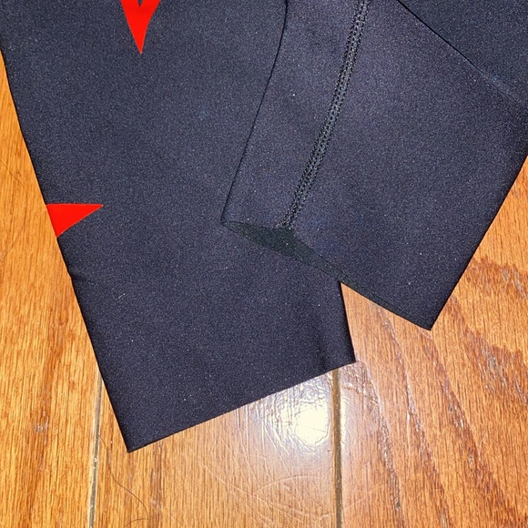 NWOT Ultracor Red Stars Leggings - Picture 2 of 14